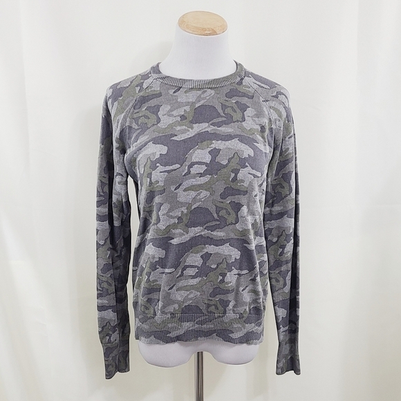 Monrow Grey Camo Raglan Sweatshirt small - Picture 3 of 8